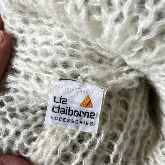 RARE Vintage Liz Claiborne Accessories Winter Hat and Scarf Set - Picture 4 of 6